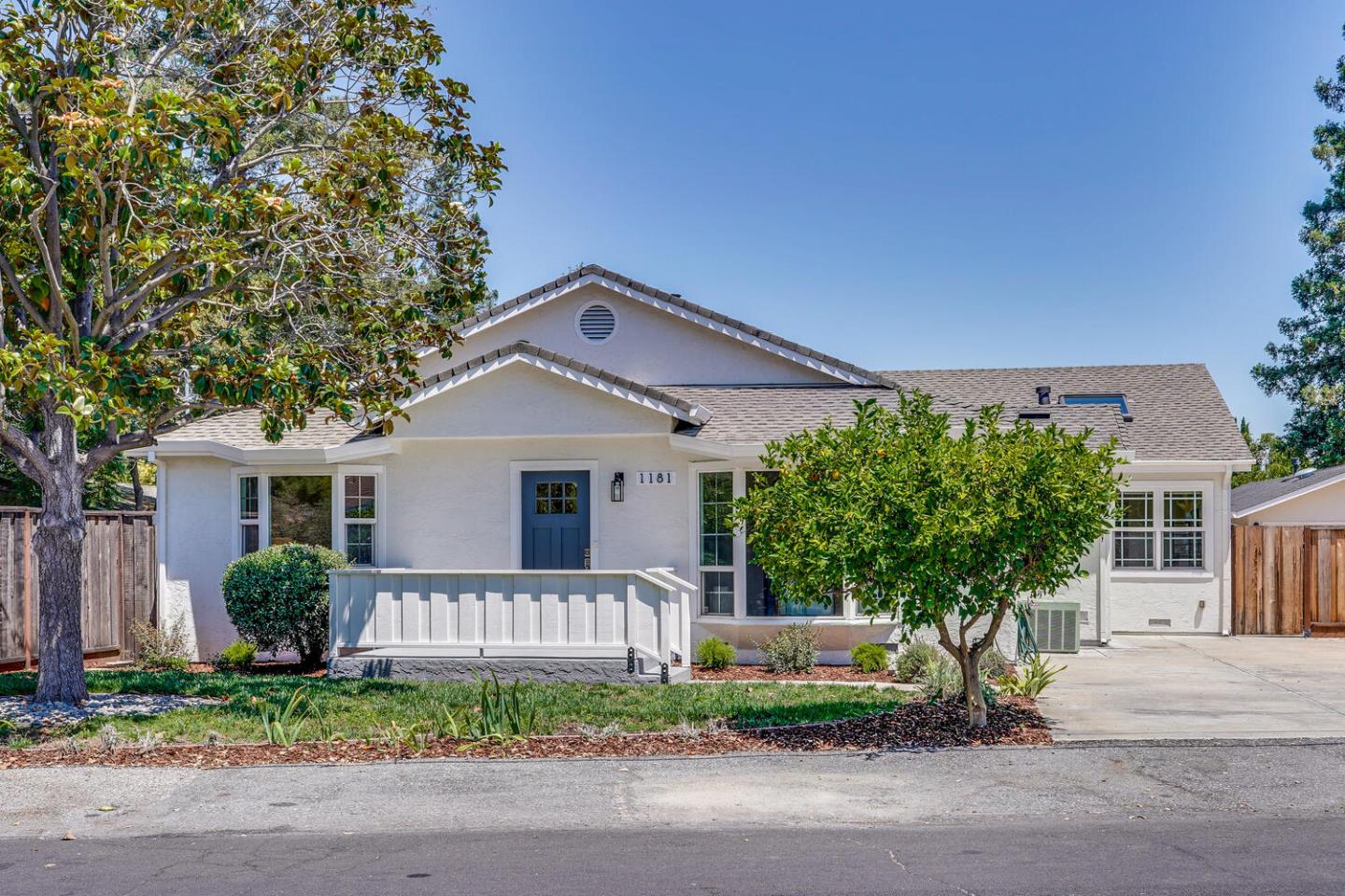 Neighborhood Neighborhood-1