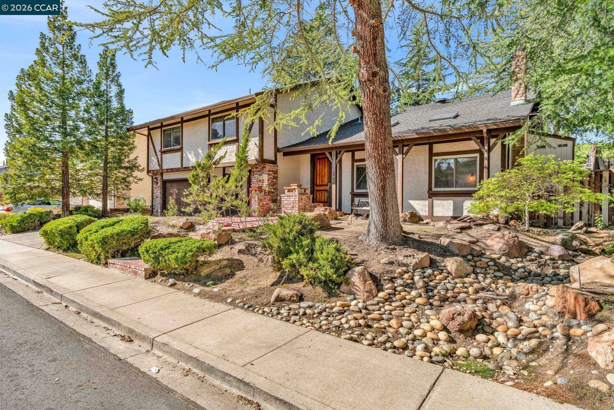 Neighborhood Neighborhood-20