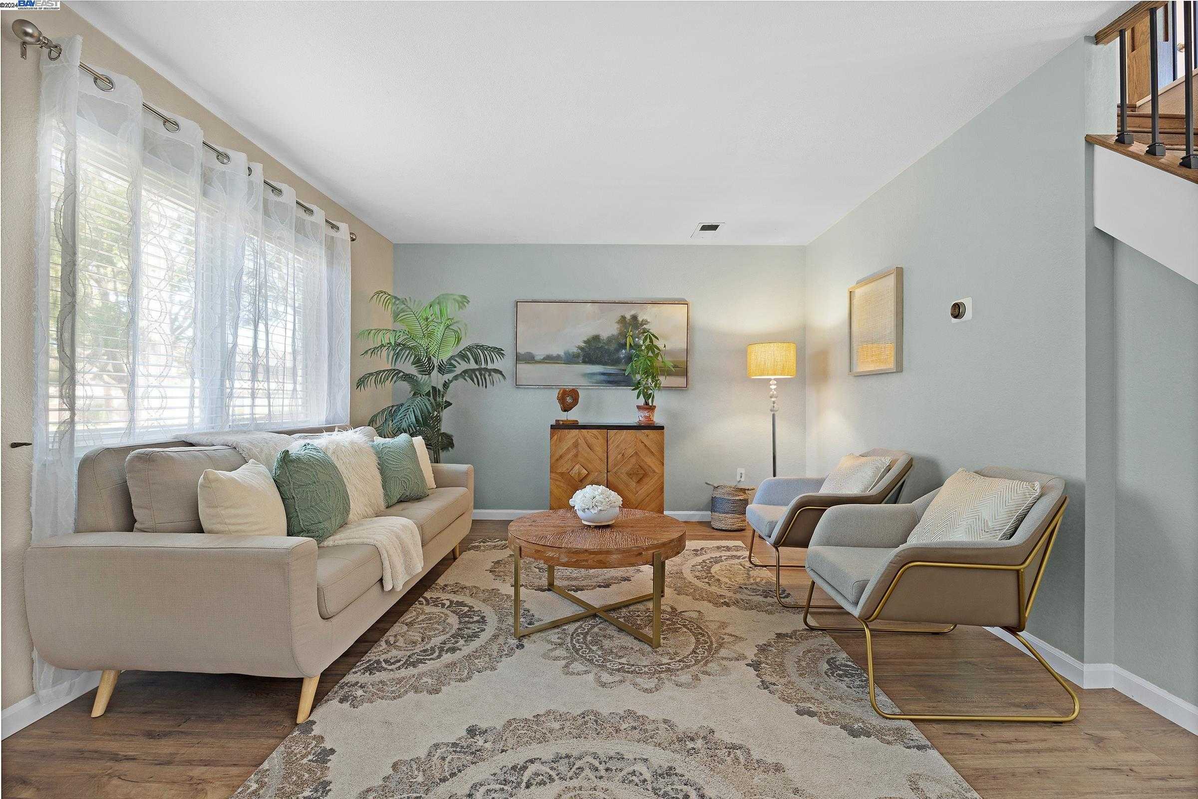 Neighborhood Neighborhood-32