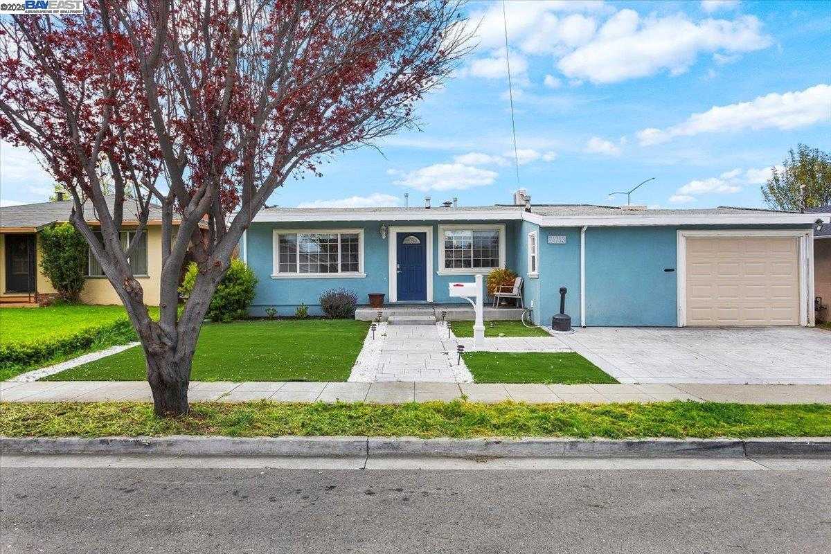 Neighborhood Neighborhood-28