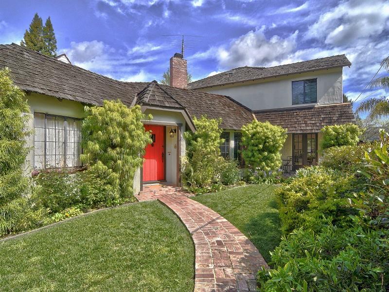 Neighborhood Neighborhood-64