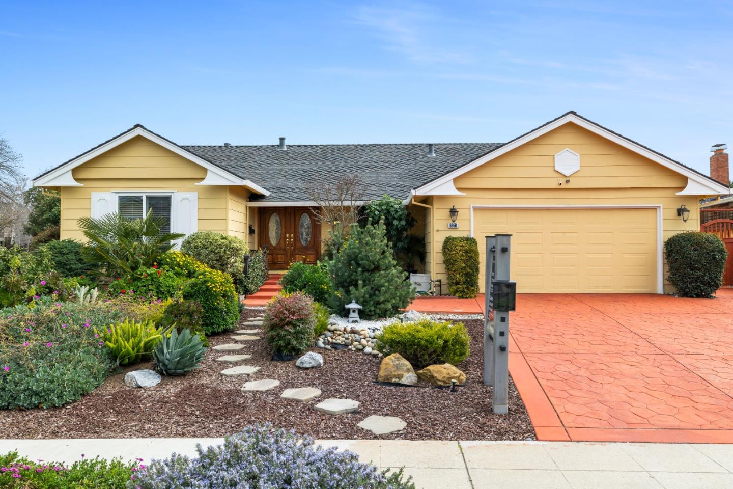 Neighborhood Neighborhood-12