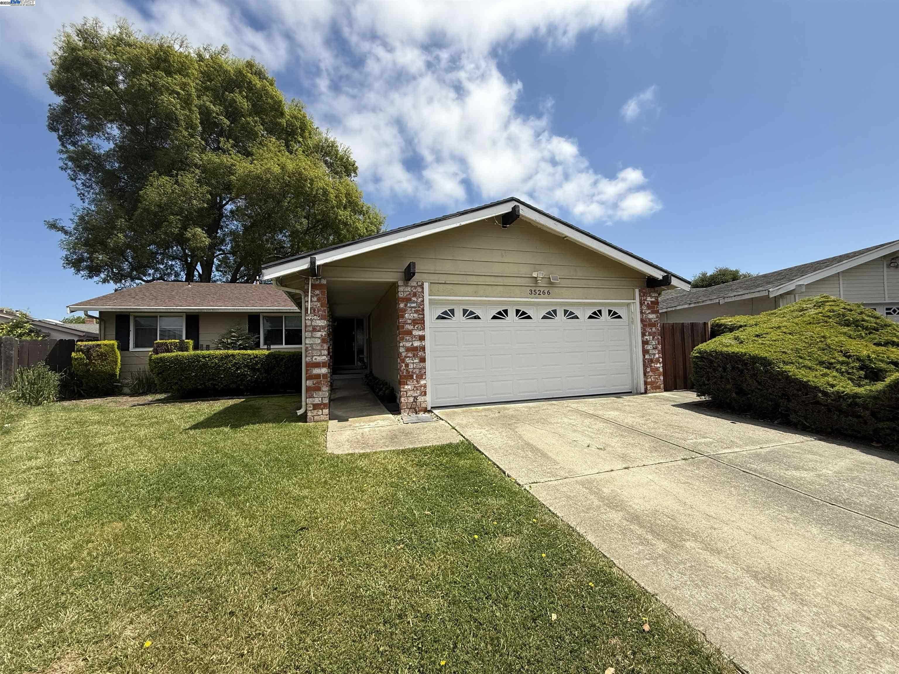 Neighborhood Neighborhood-4