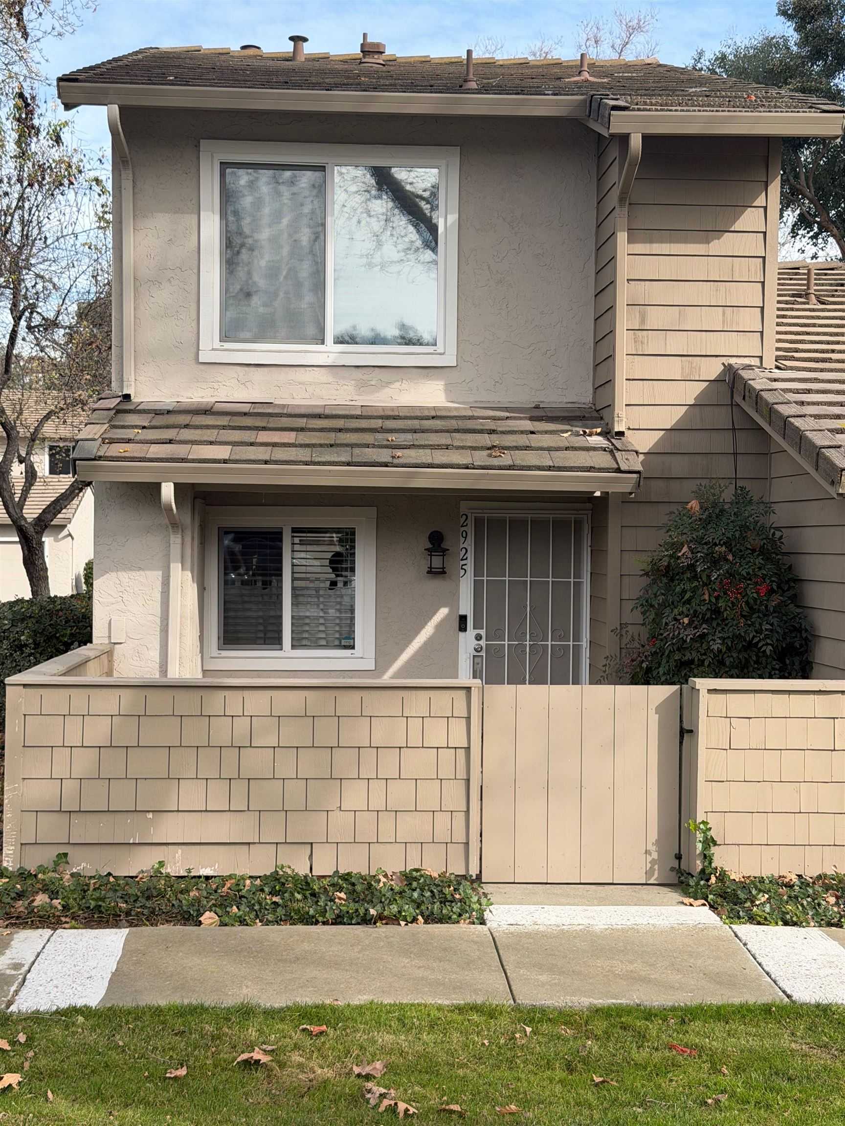 Neighborhood Neighborhood-22