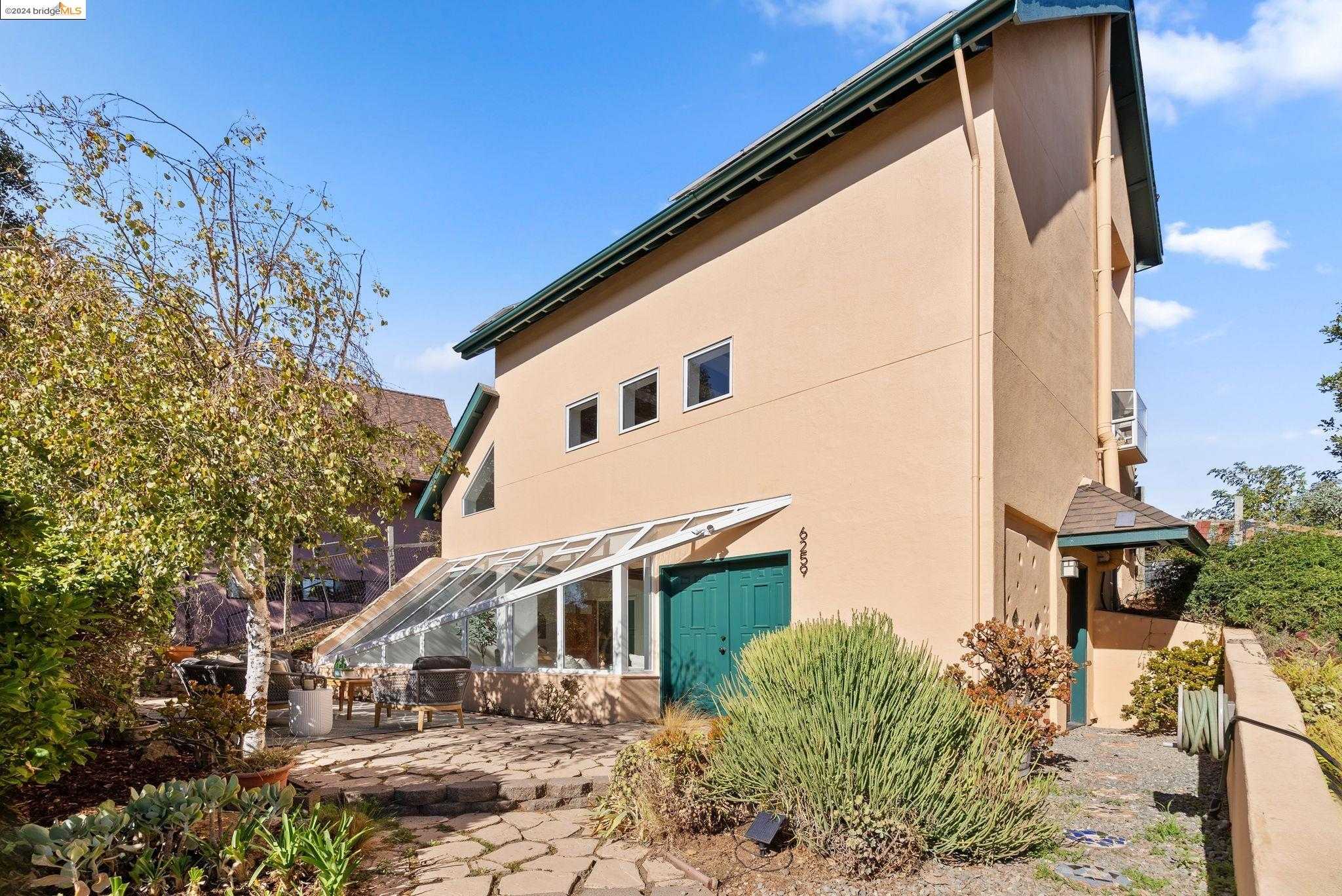 Neighborhood Neighborhood-16