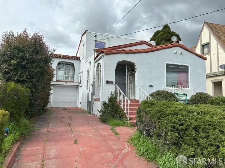 Neighborhood Neighborhood-20