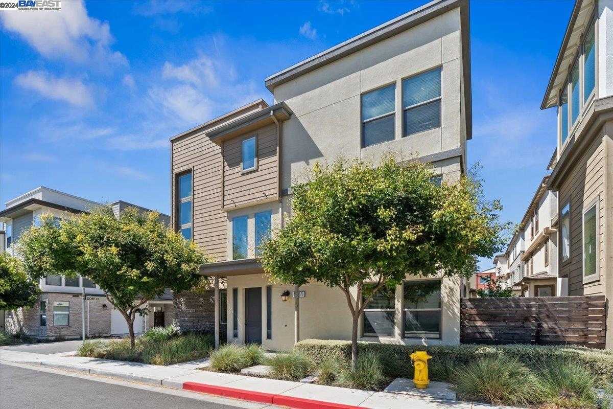 Neighborhood Neighborhood-24