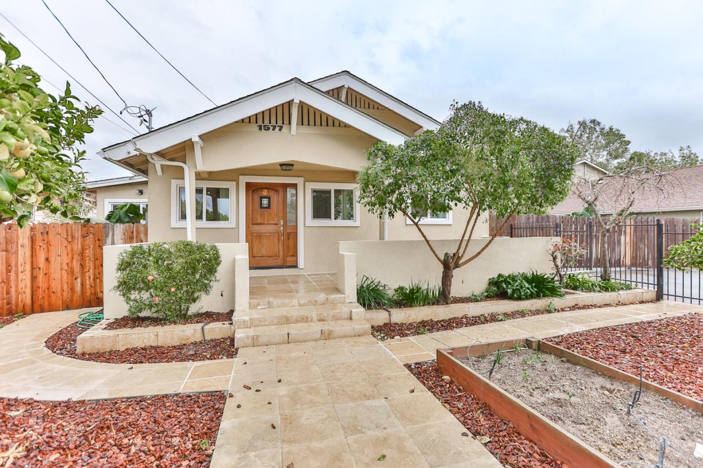 Neighborhood Neighborhood-6