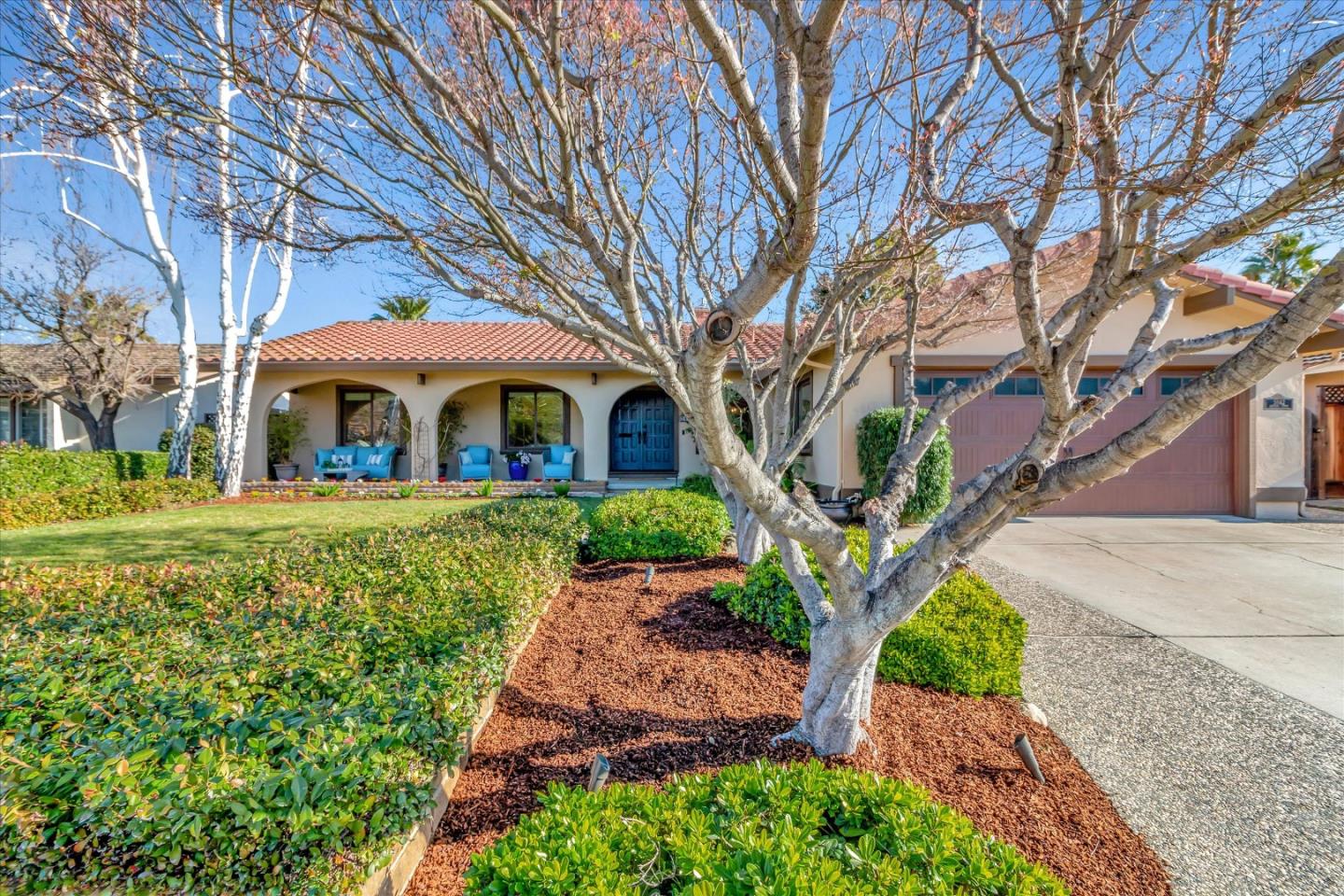 Neighborhood Neighborhood-5