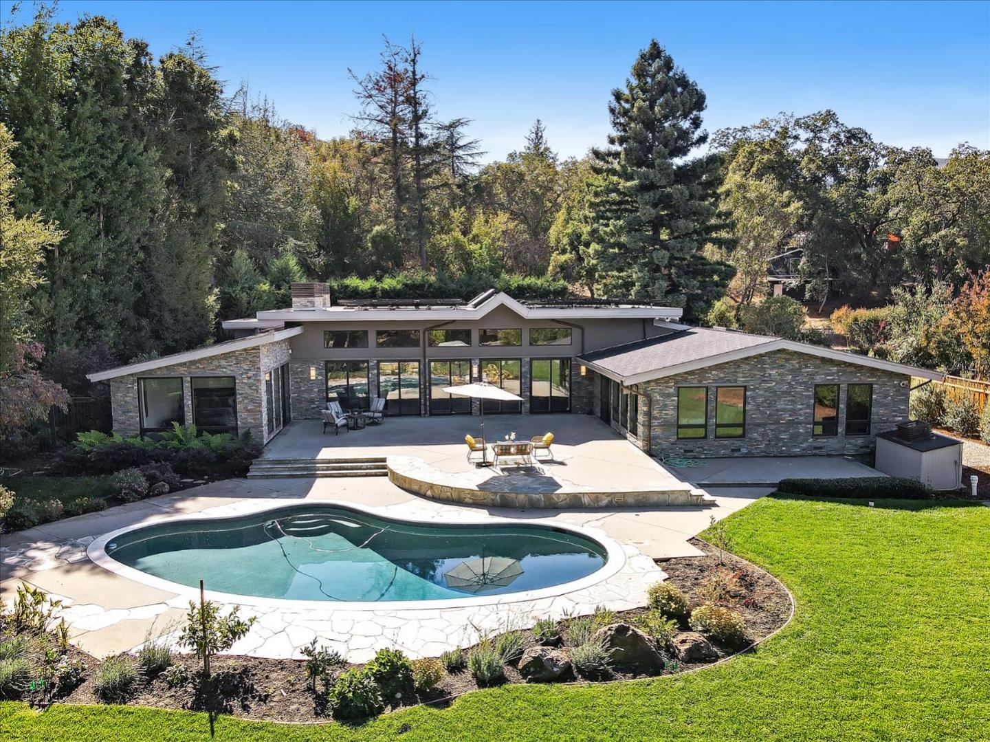 Neighborhood Neighborhood-19