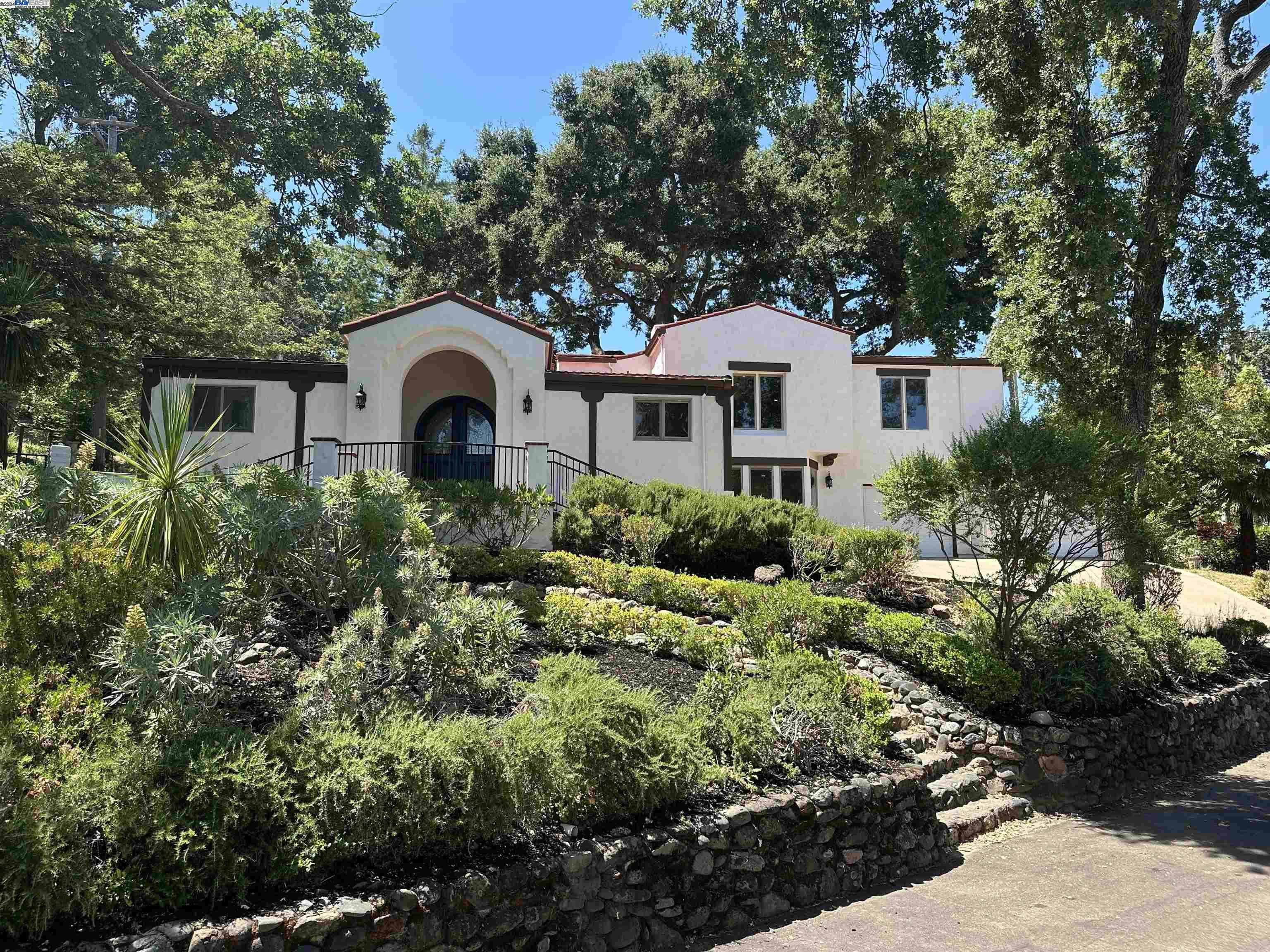 Neighborhood Neighborhood-1