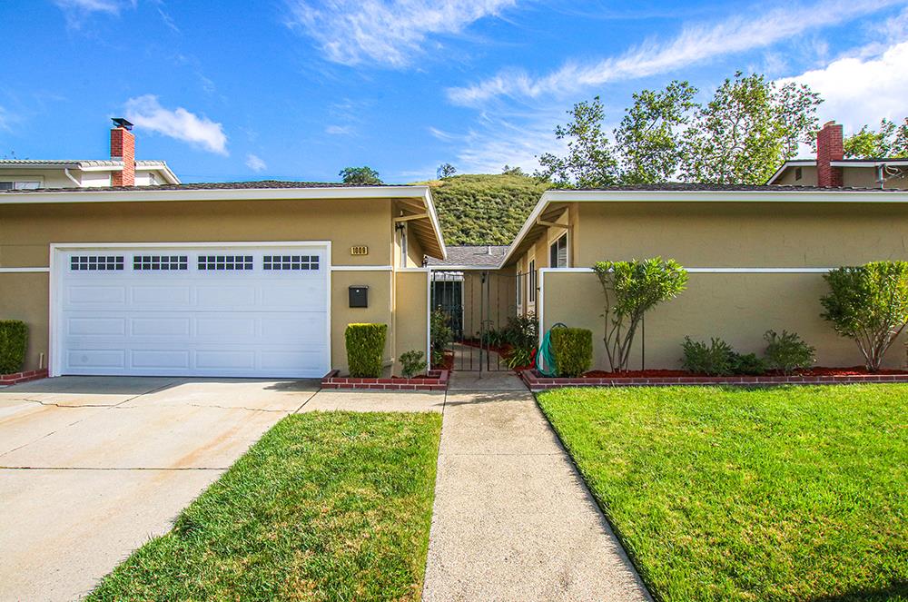 Neighborhood Neighborhood-46