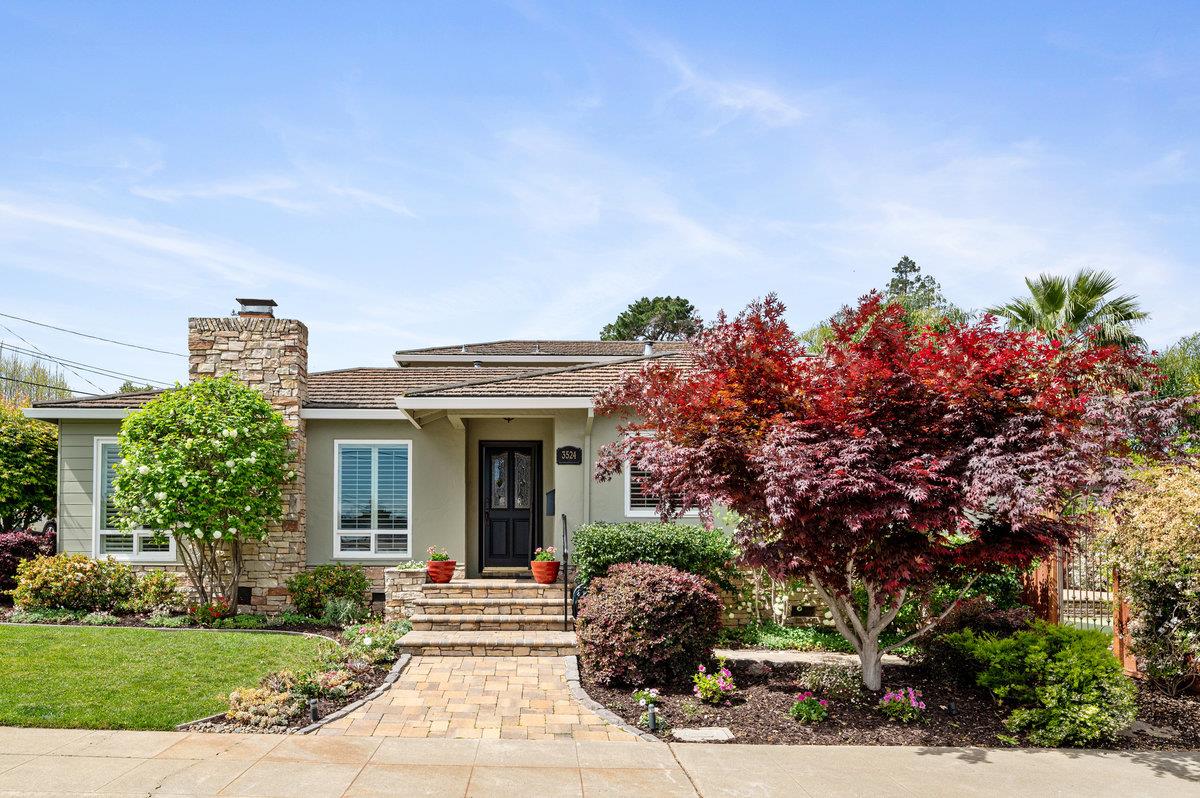 Neighborhood Neighborhood-80