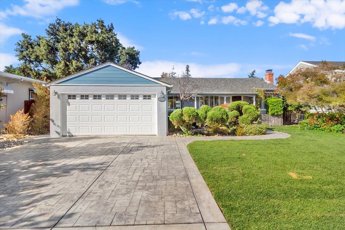 Neighborhood Neighborhood-43