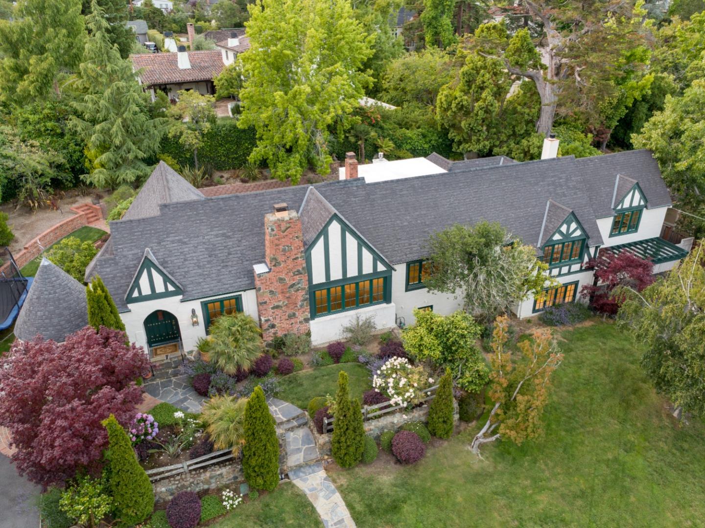 Neighborhood Neighborhood-9