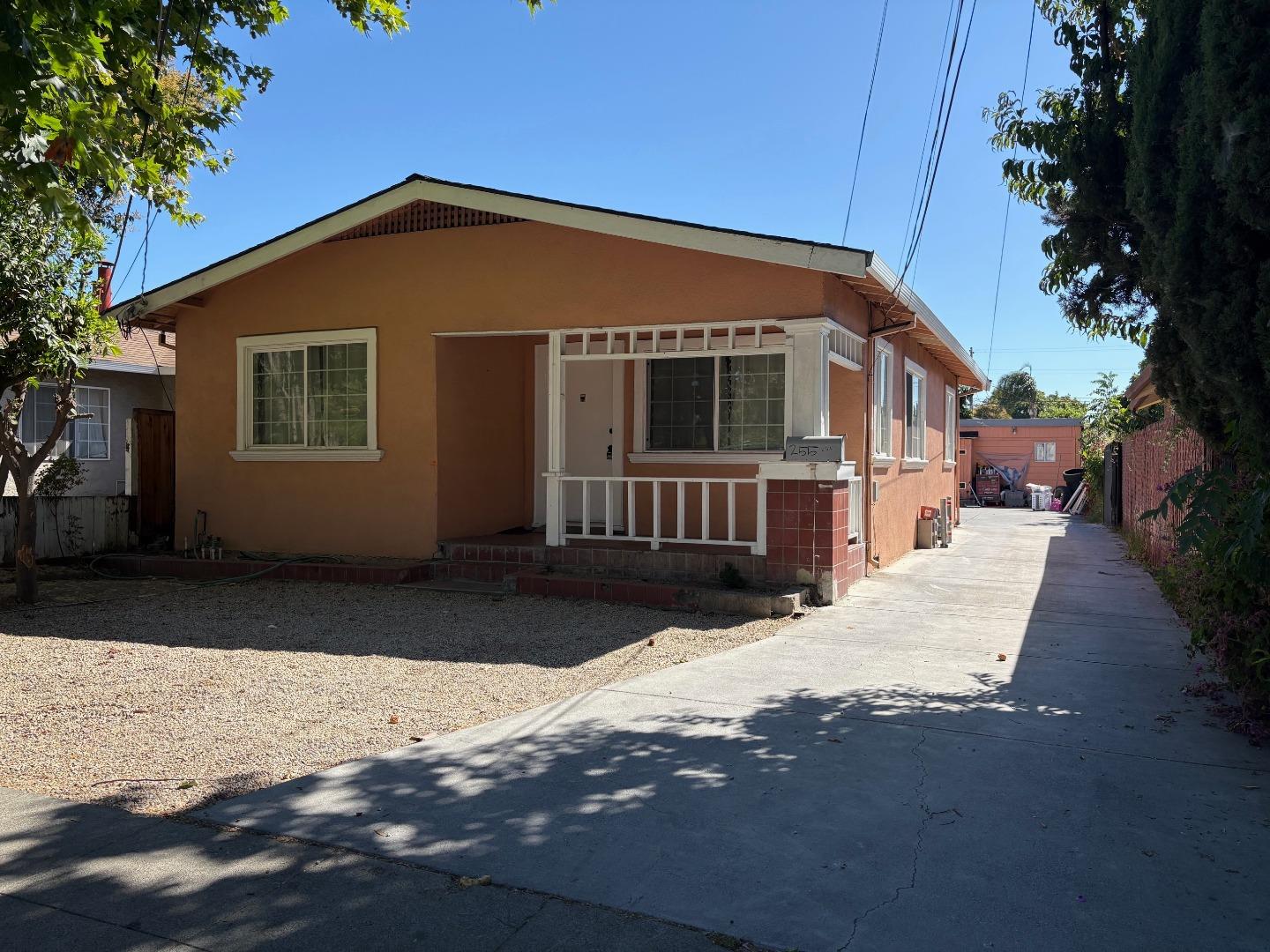 Neighborhood-9