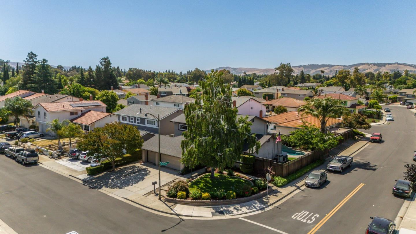Neighborhood-5