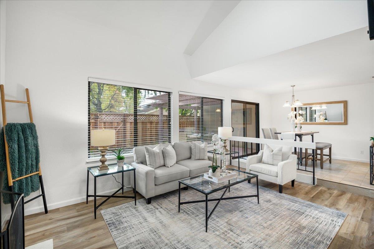 Neighborhood Neighborhood-10