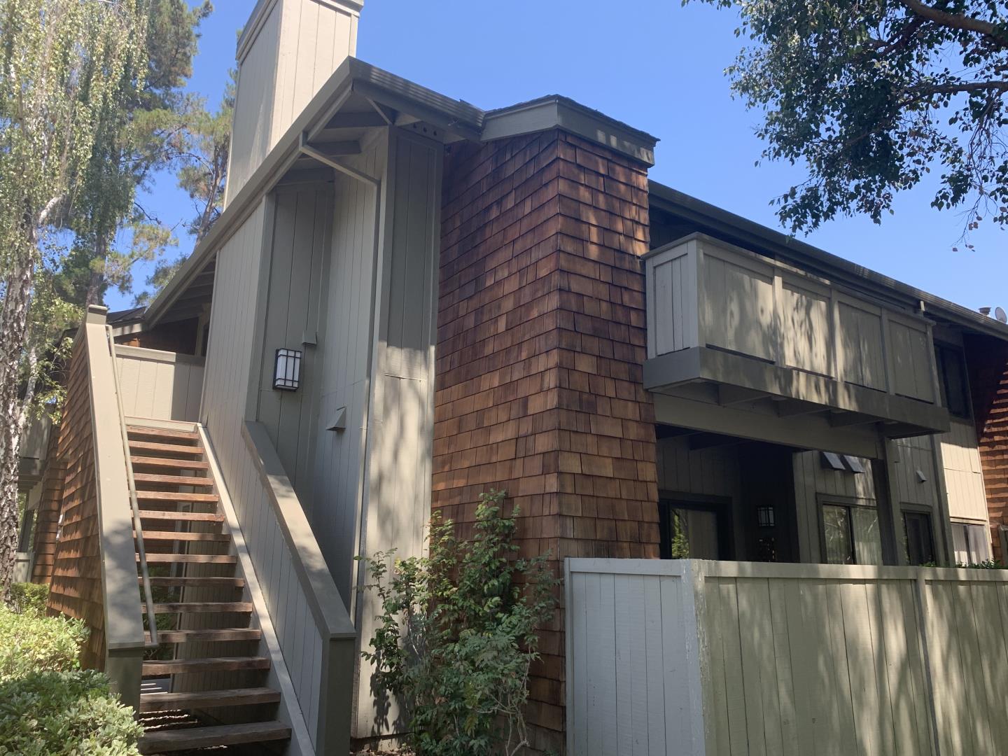 Neighborhood Neighborhood-80