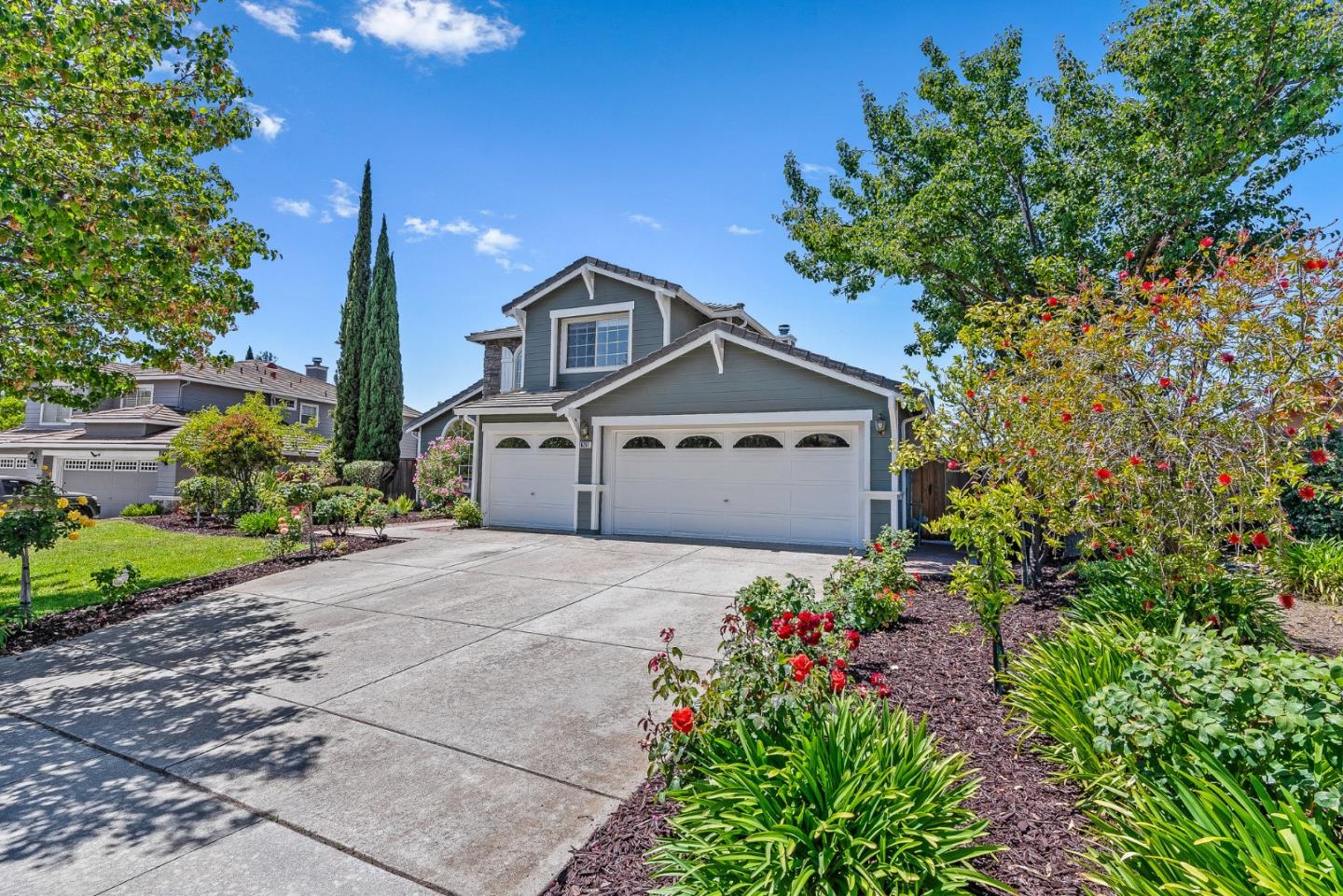 Neighborhood Neighborhood-4