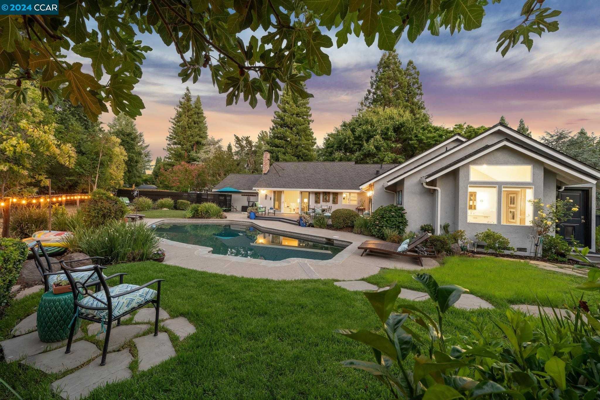 Neighborhood Neighborhood-4