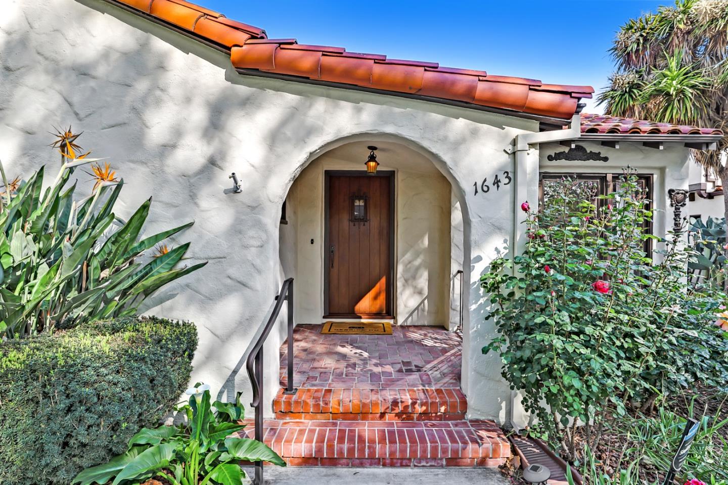 Neighborhood Neighborhood-87