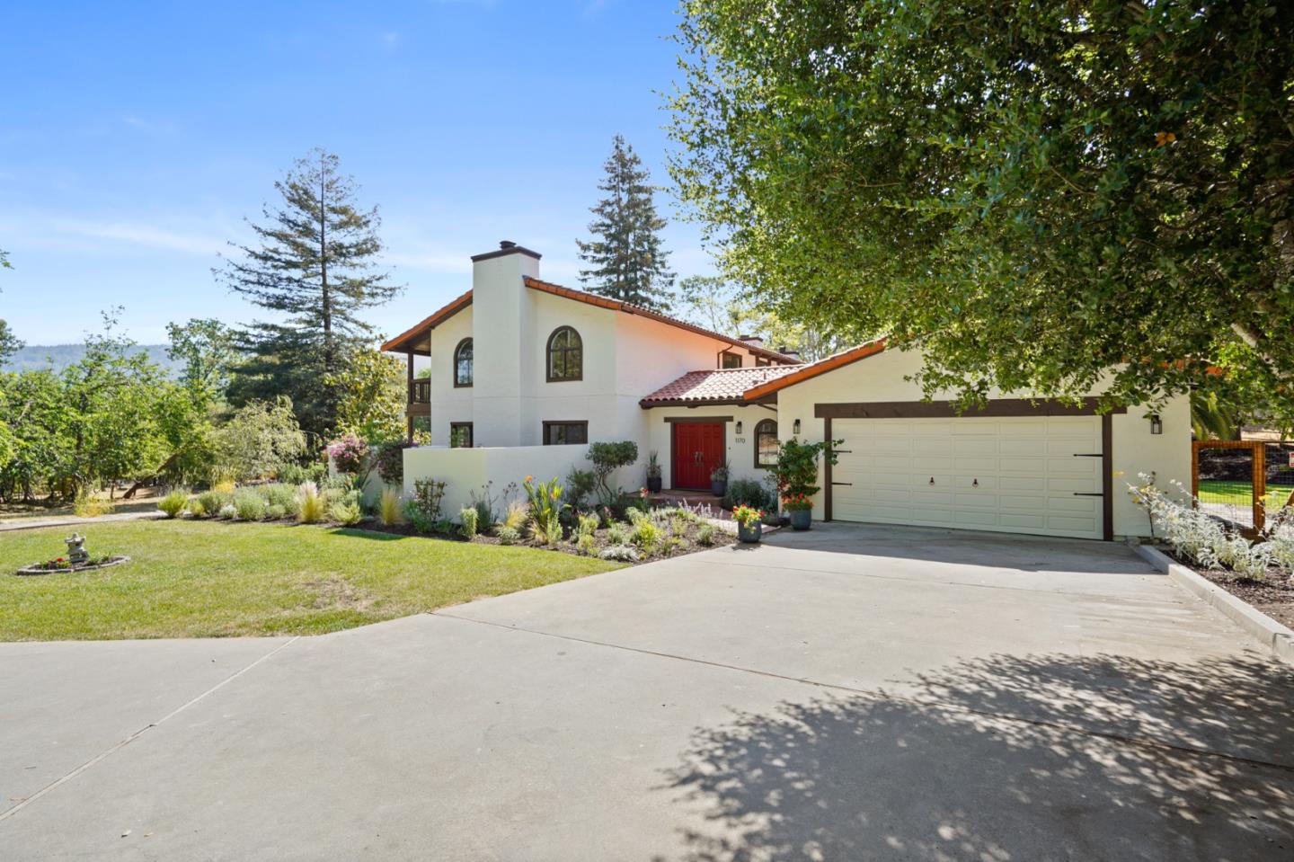 Neighborhood Neighborhood-36