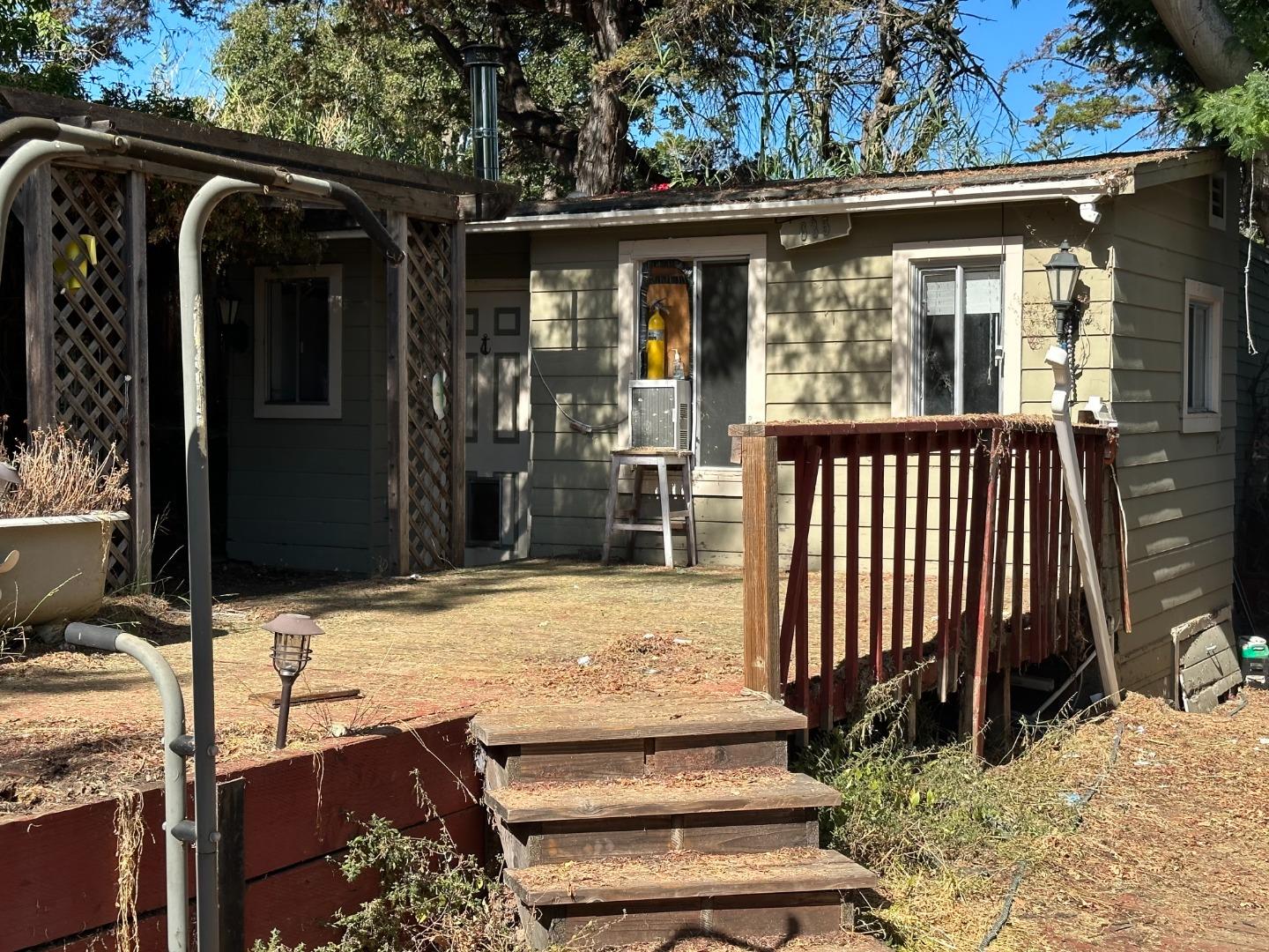 Neighborhood Neighborhood-42