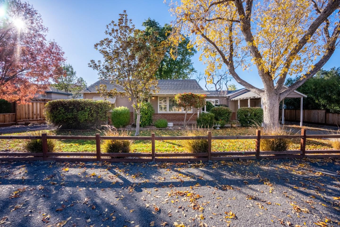 Neighborhood Neighborhood-120