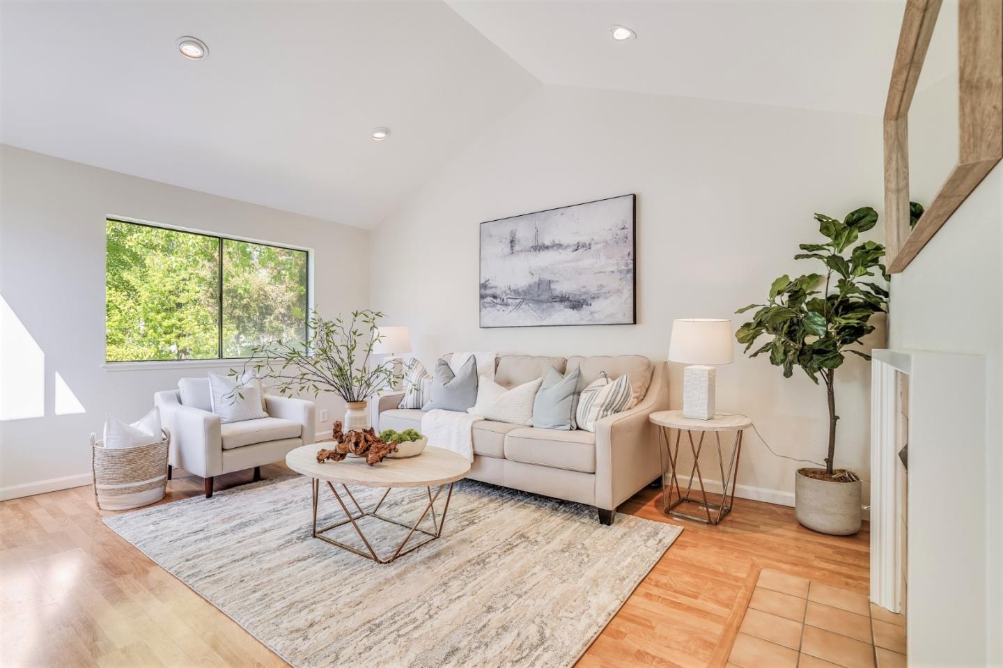 Neighborhood Neighborhood-100