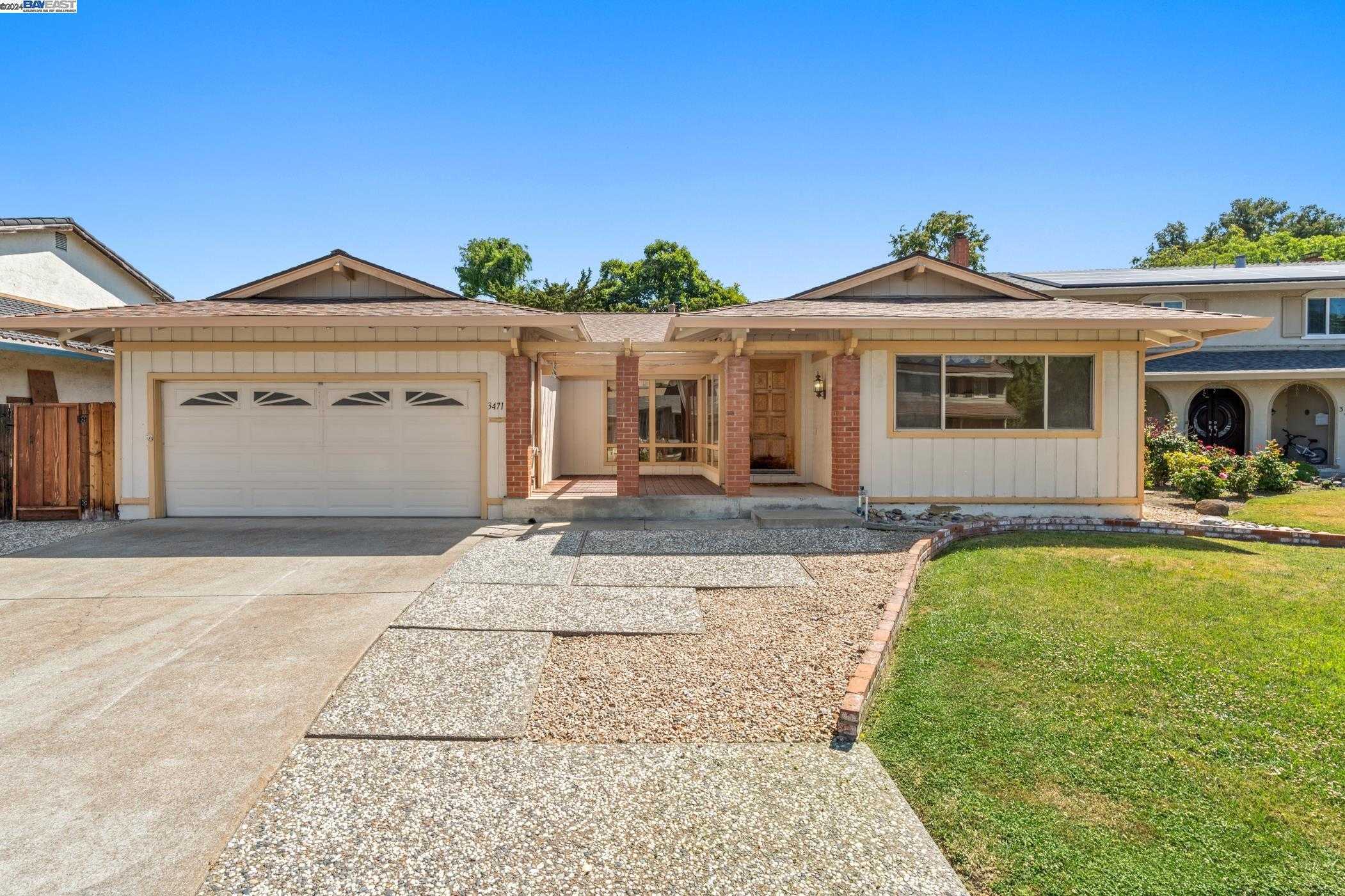 Neighborhood Neighborhood-18