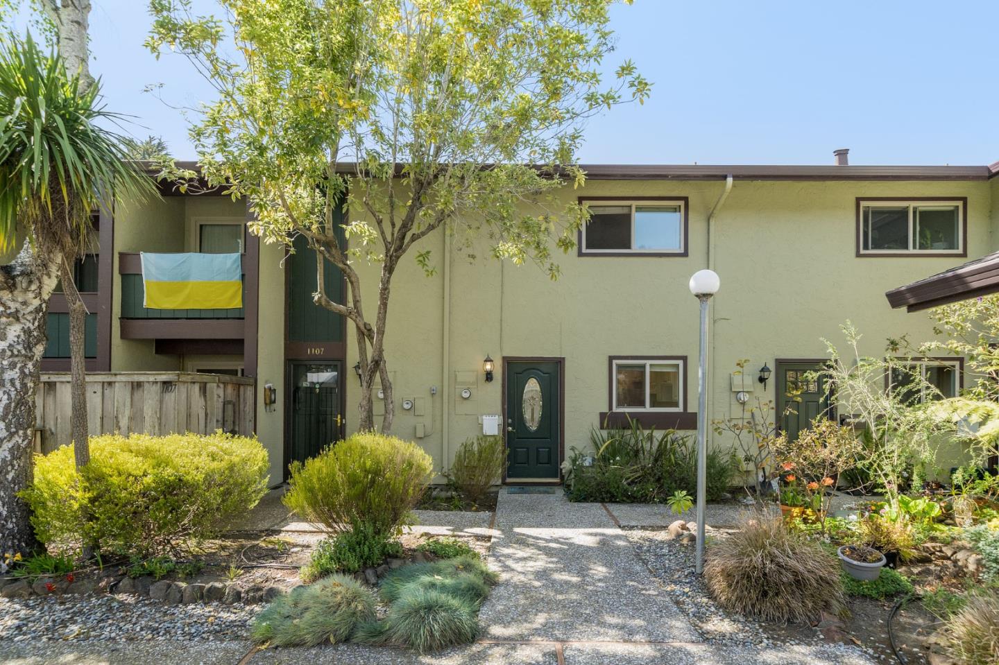 Neighborhood Neighborhood-1