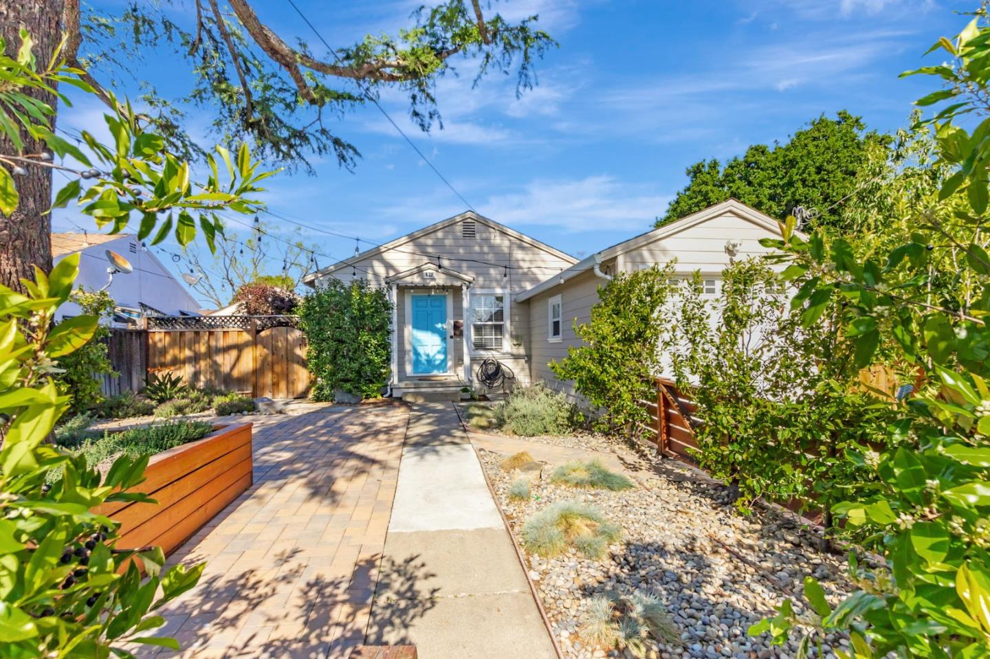 Neighborhood-29