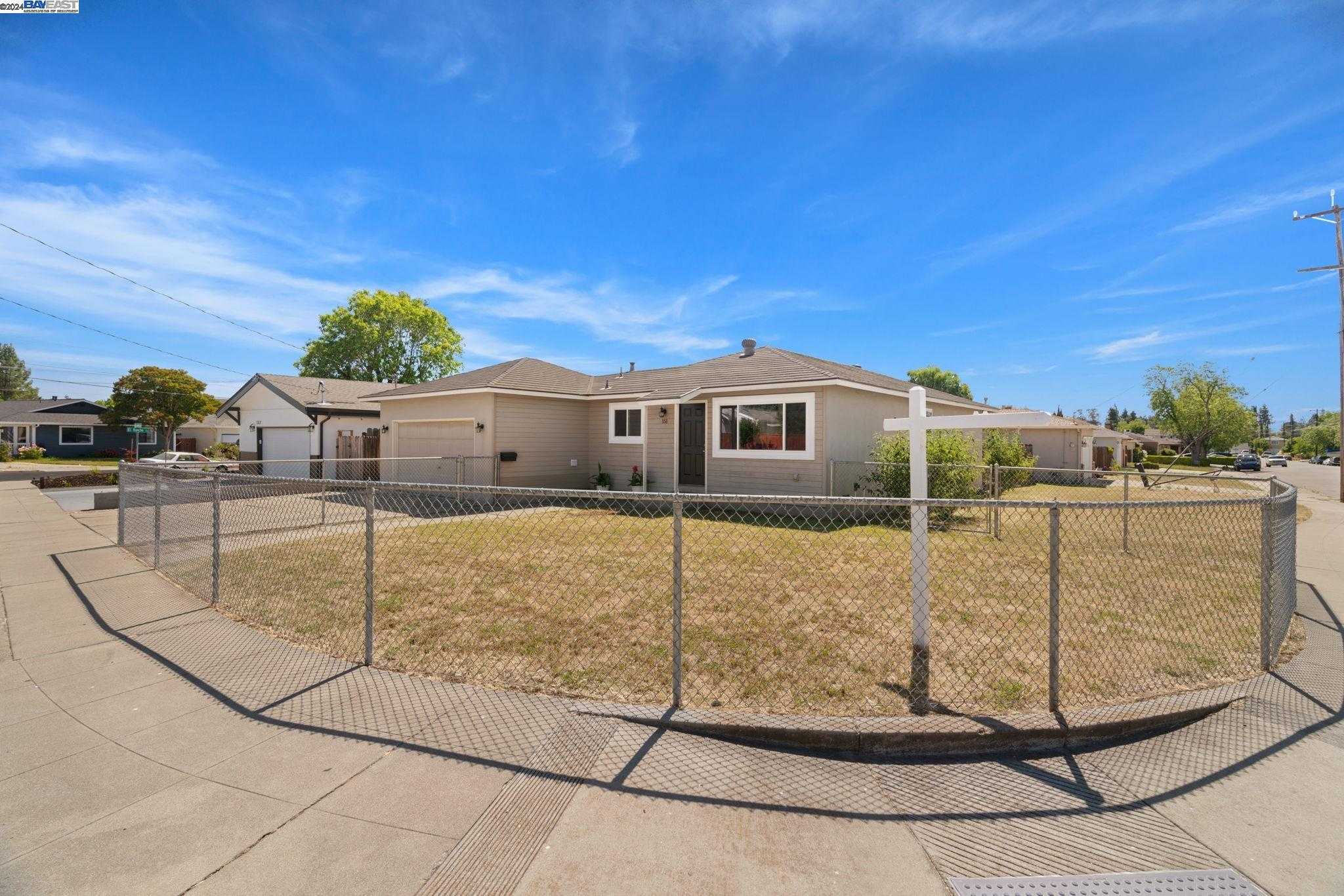 Neighborhood Neighborhood-8