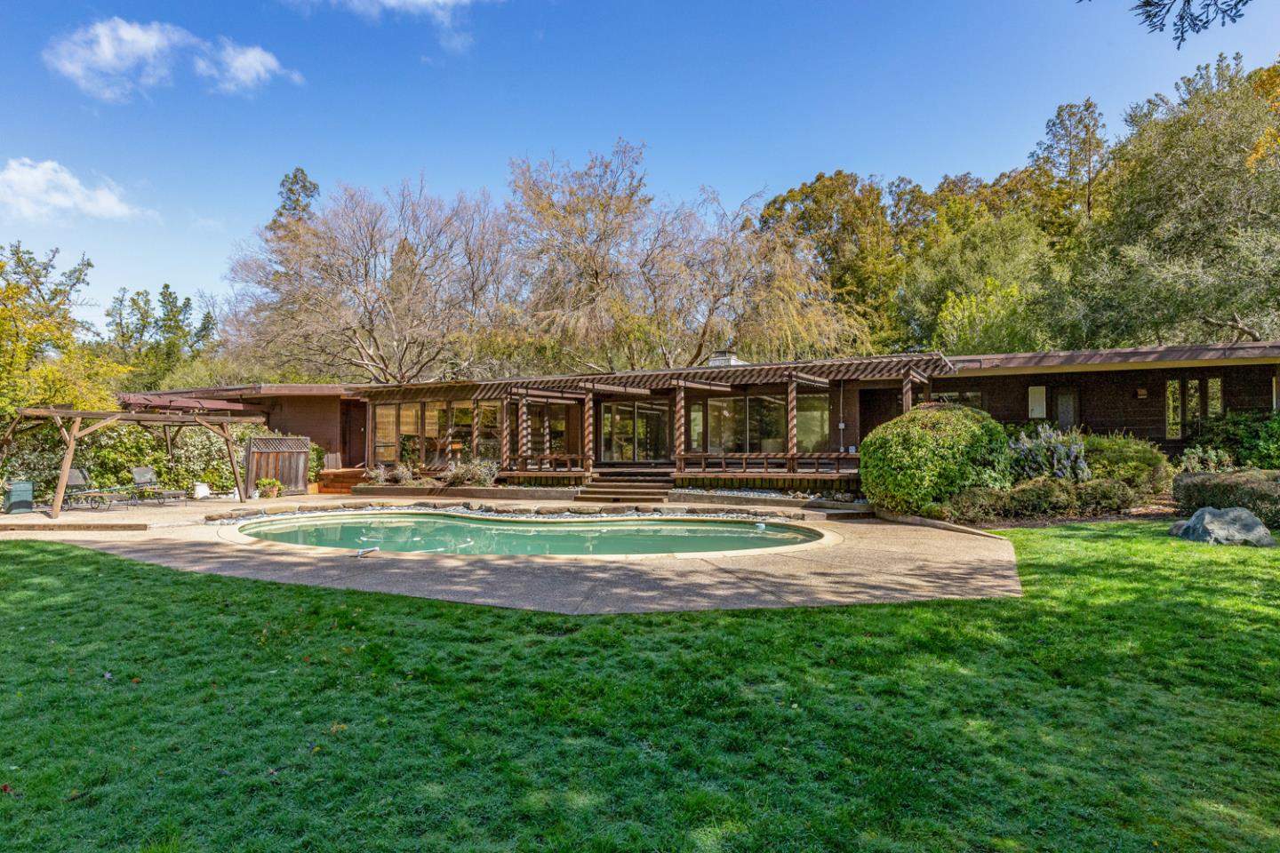 Neighborhood Neighborhood-33