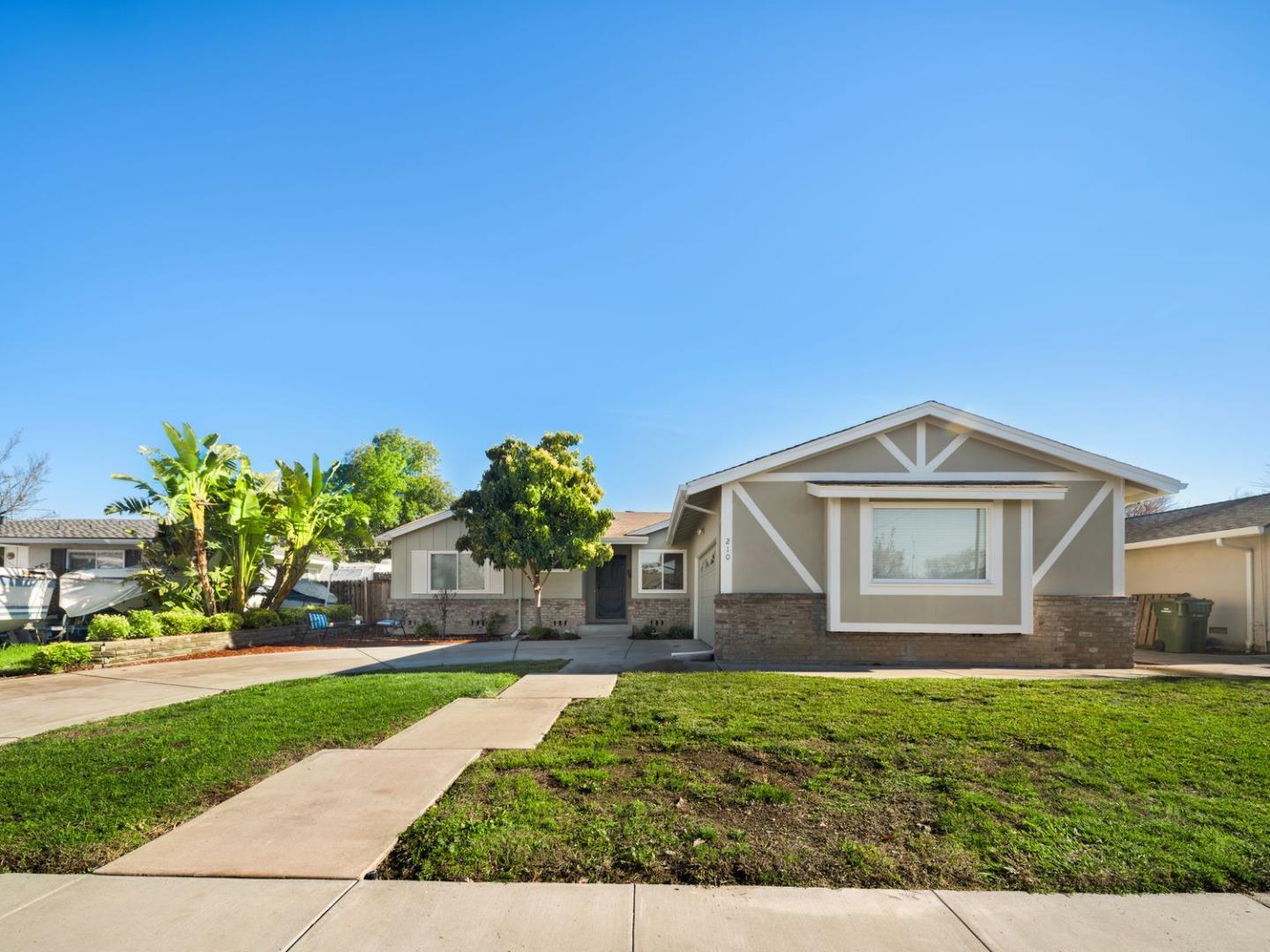 Neighborhood Neighborhood-122