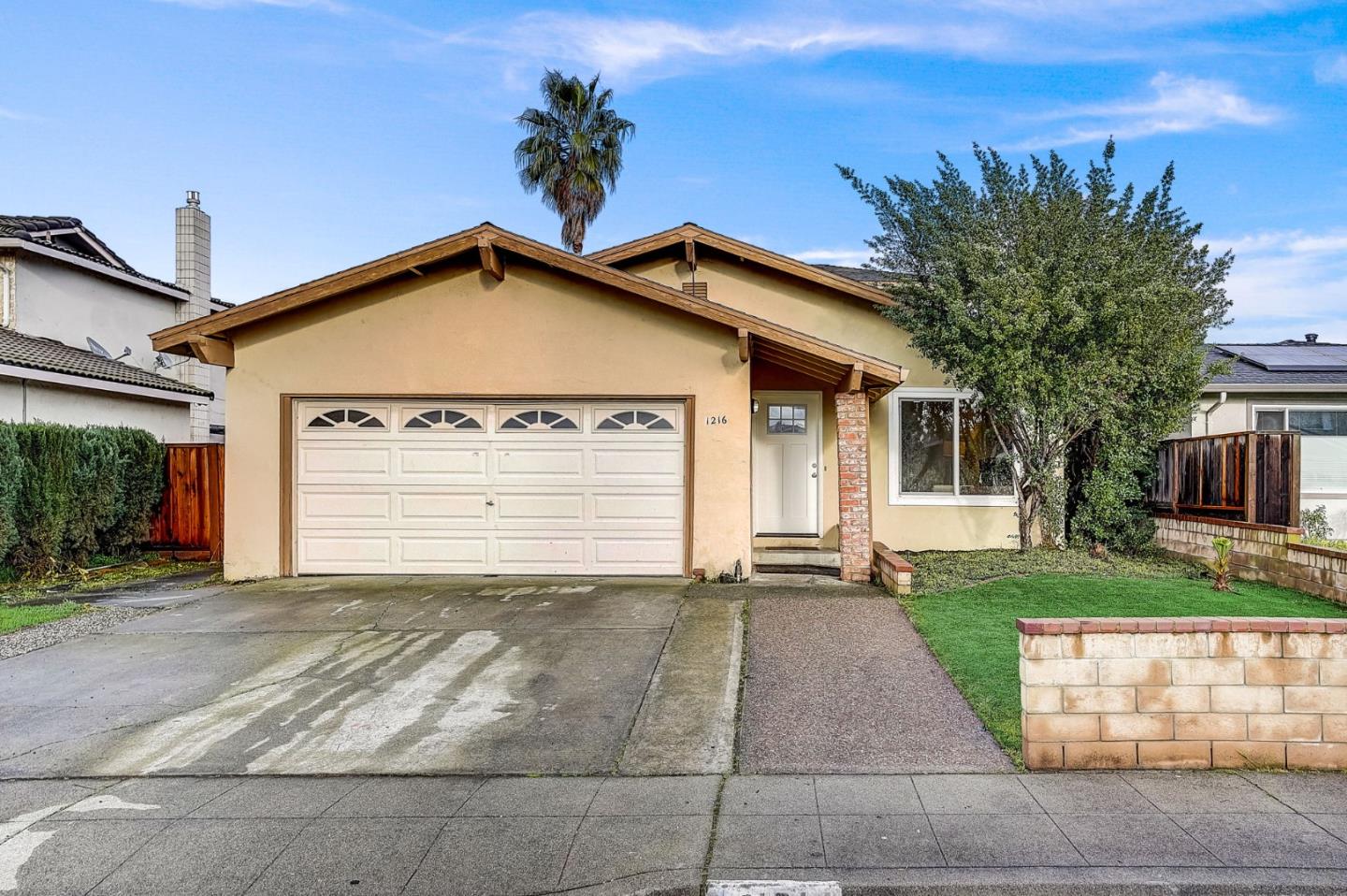 Neighborhood Neighborhood-44