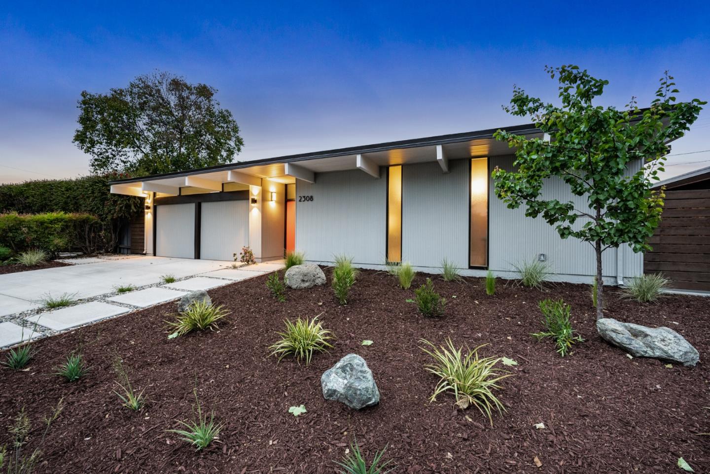 Neighborhood Neighborhood-62