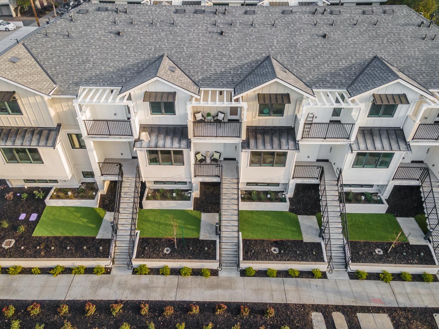 Neighborhood Neighborhood-33