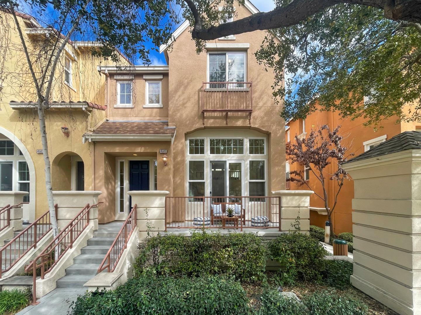 Neighborhood Neighborhood-30