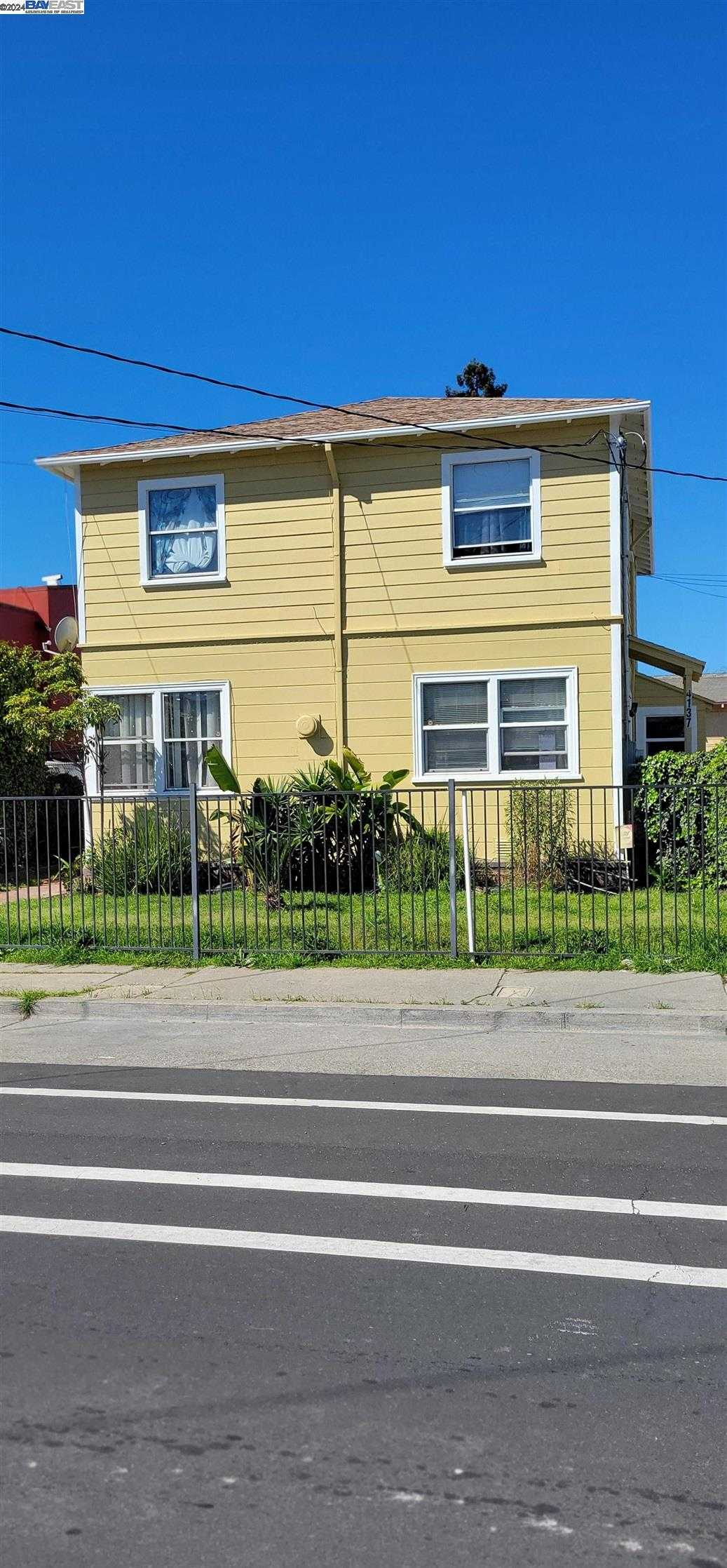 Neighborhood Neighborhood-16