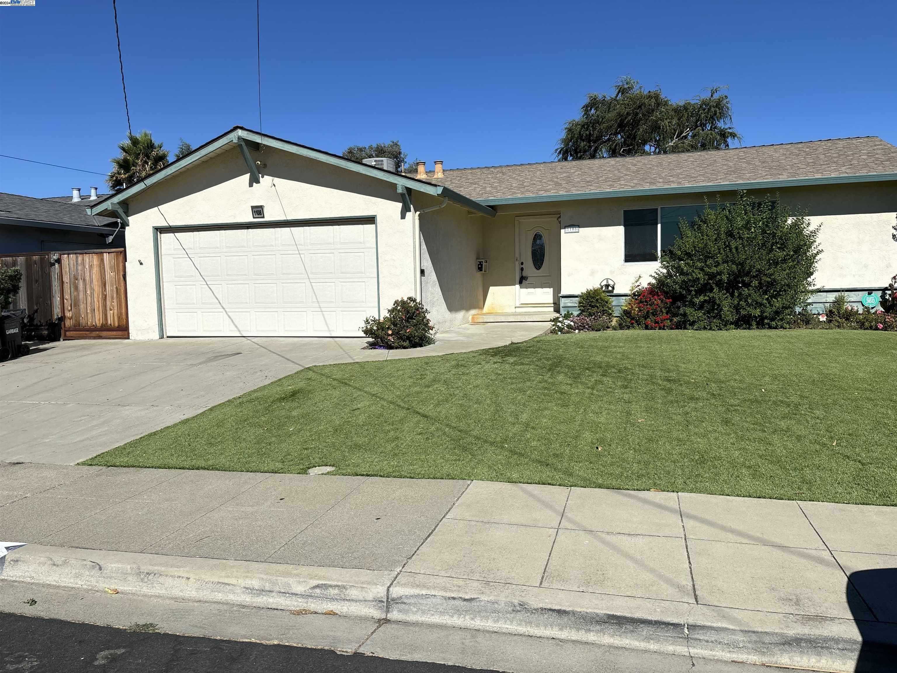 Neighborhood Neighborhood-1