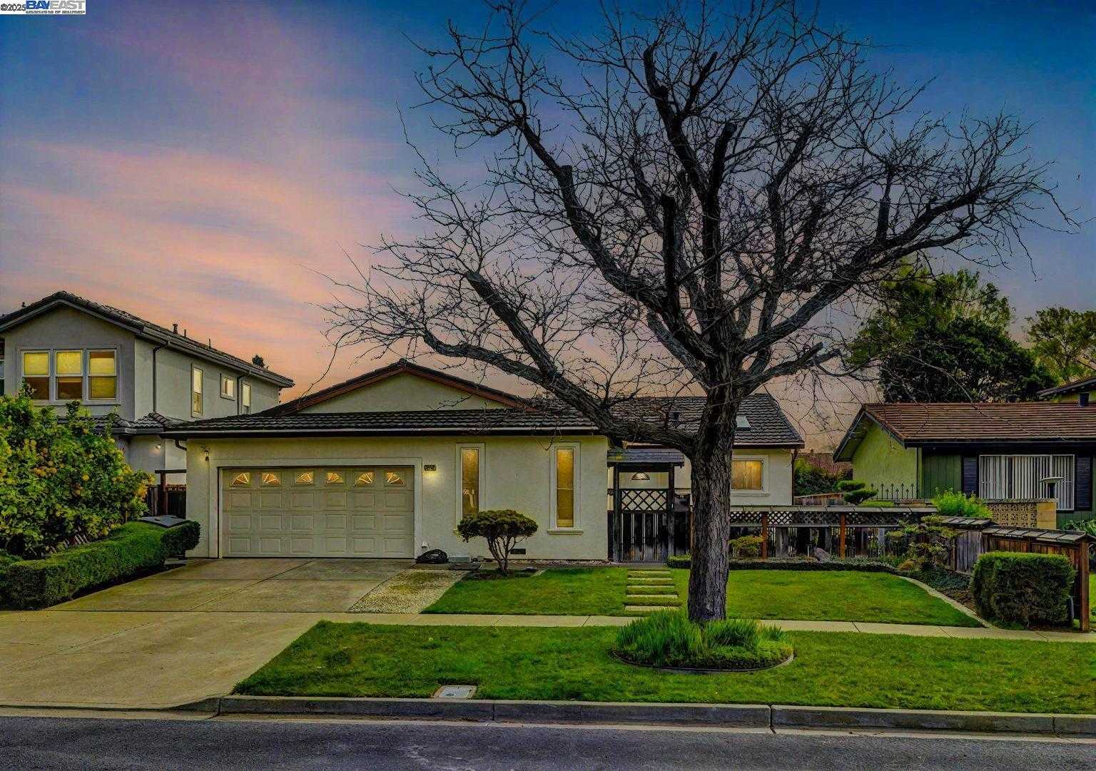 Neighborhood Neighborhood-22