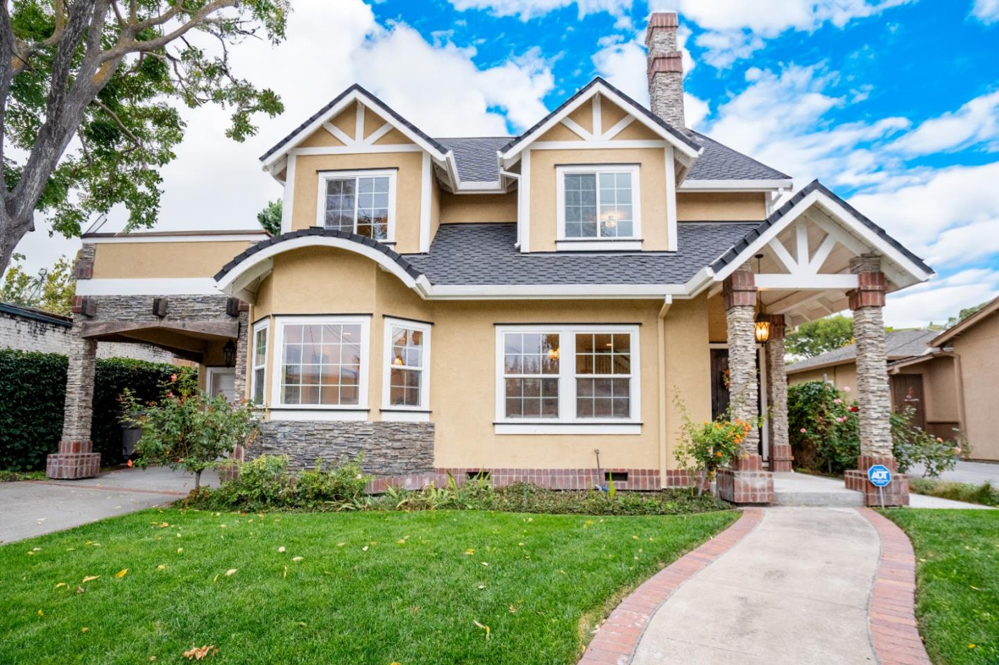 Neighborhood Neighborhood-8