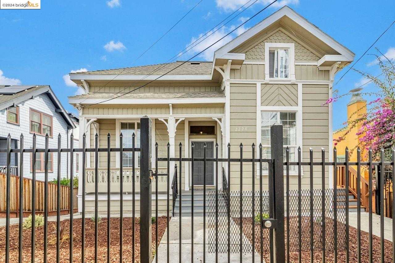 Neighborhood Neighborhood-28