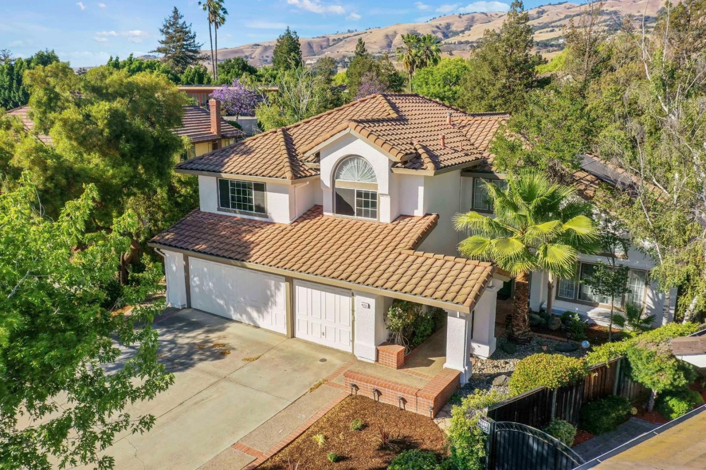 Neighborhood Neighborhood-77