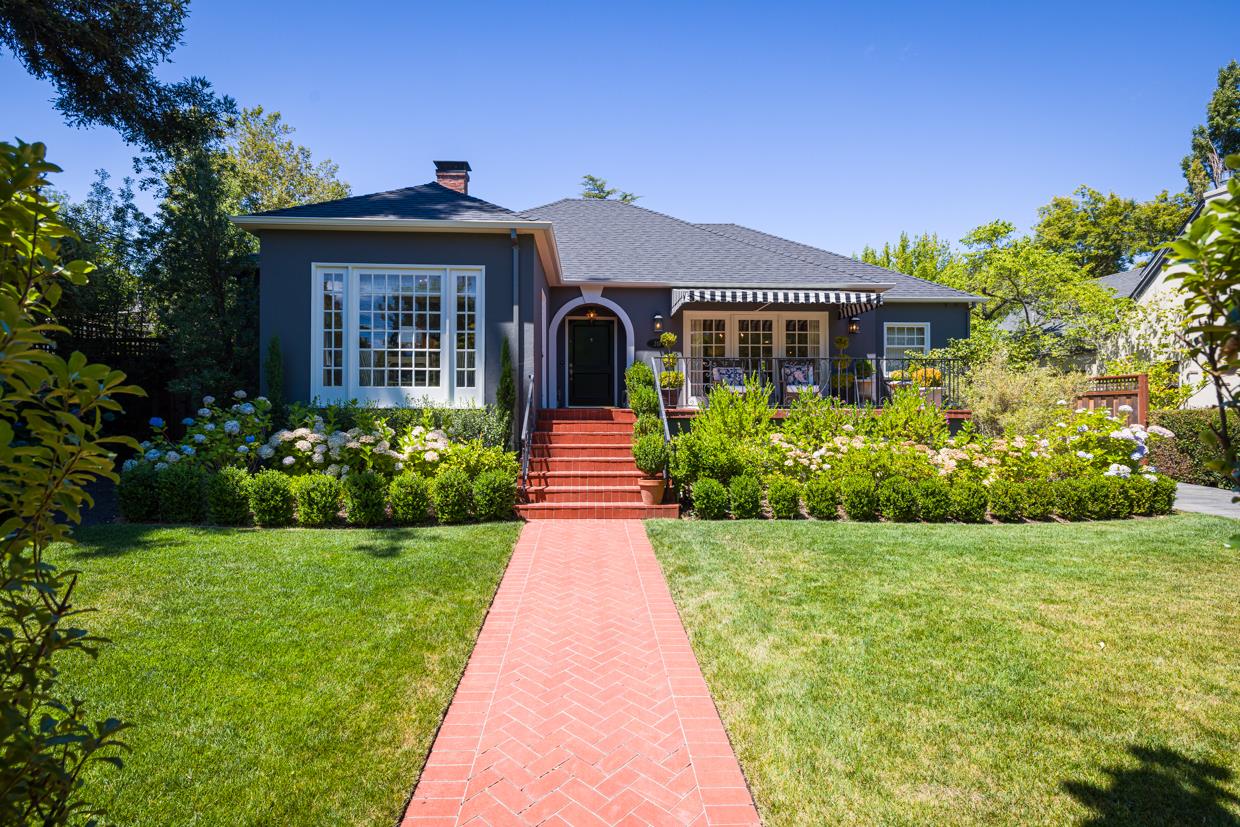 Neighborhood Neighborhood-4