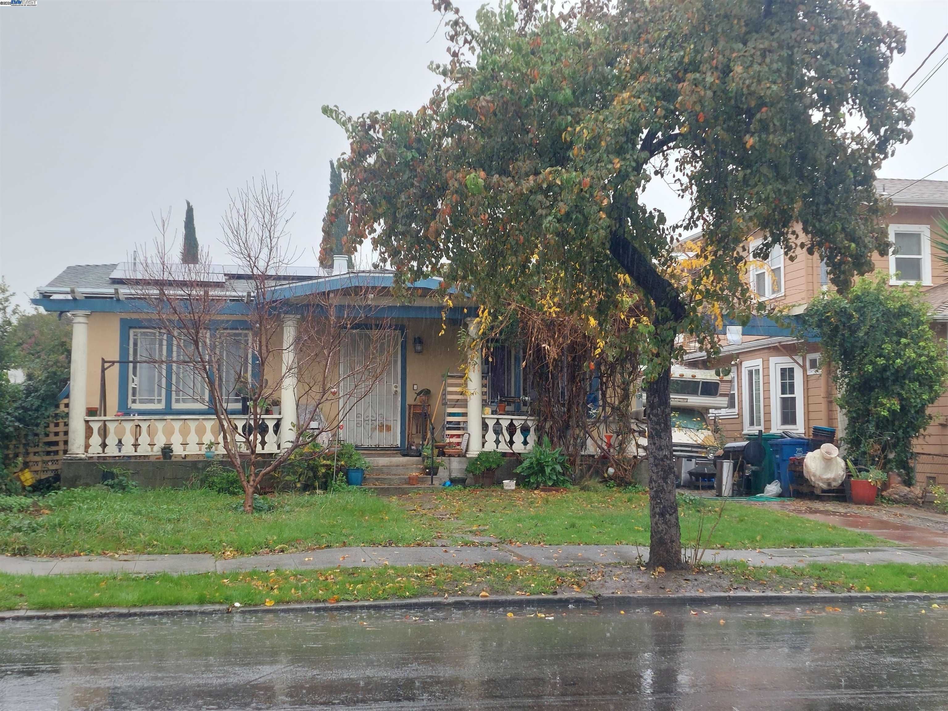 Neighborhood Neighborhood-11