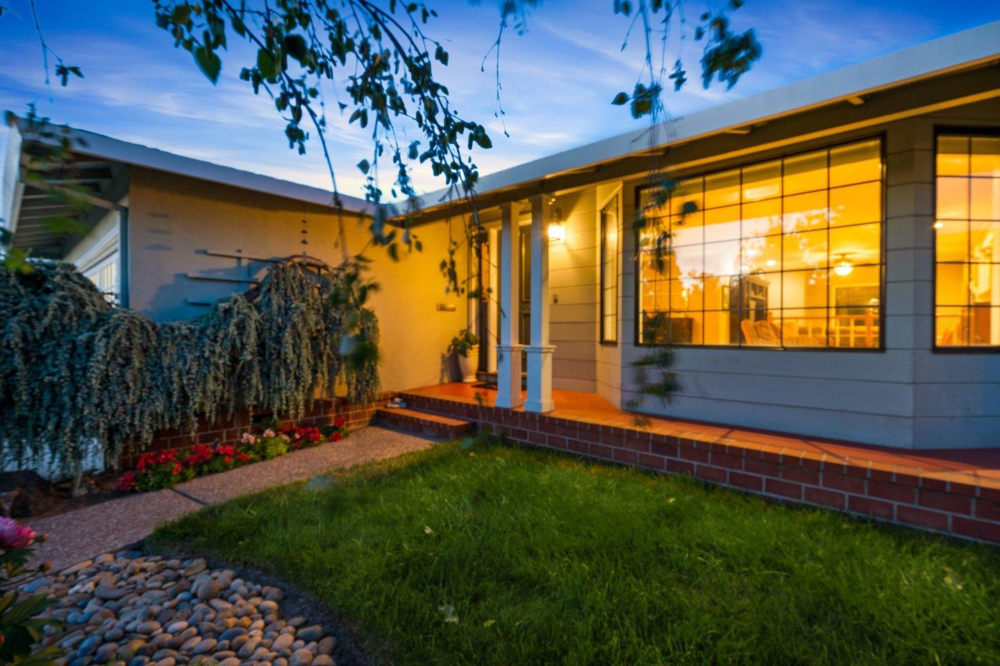 Neighborhood Neighborhood-36