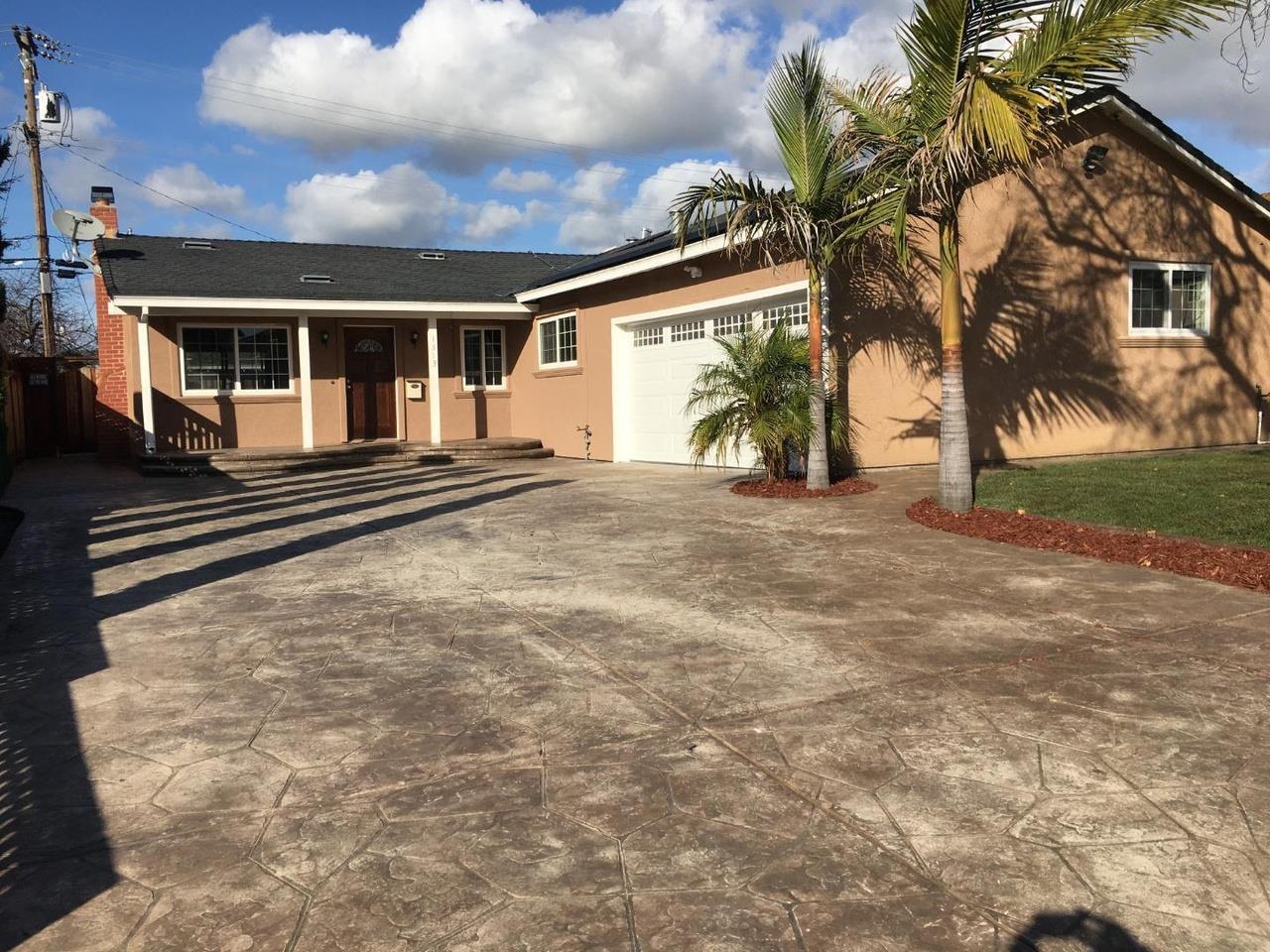 Neighborhood Neighborhood-100